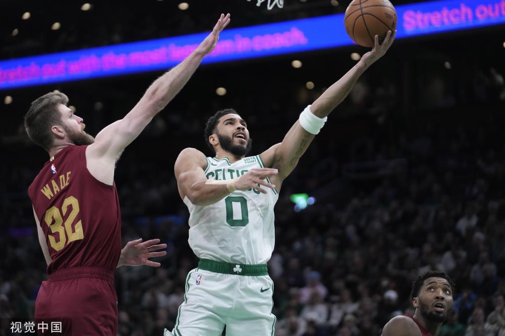 的坚韧与创 的坚韧与创