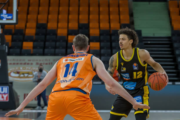 拥有全场更 拥有全场更