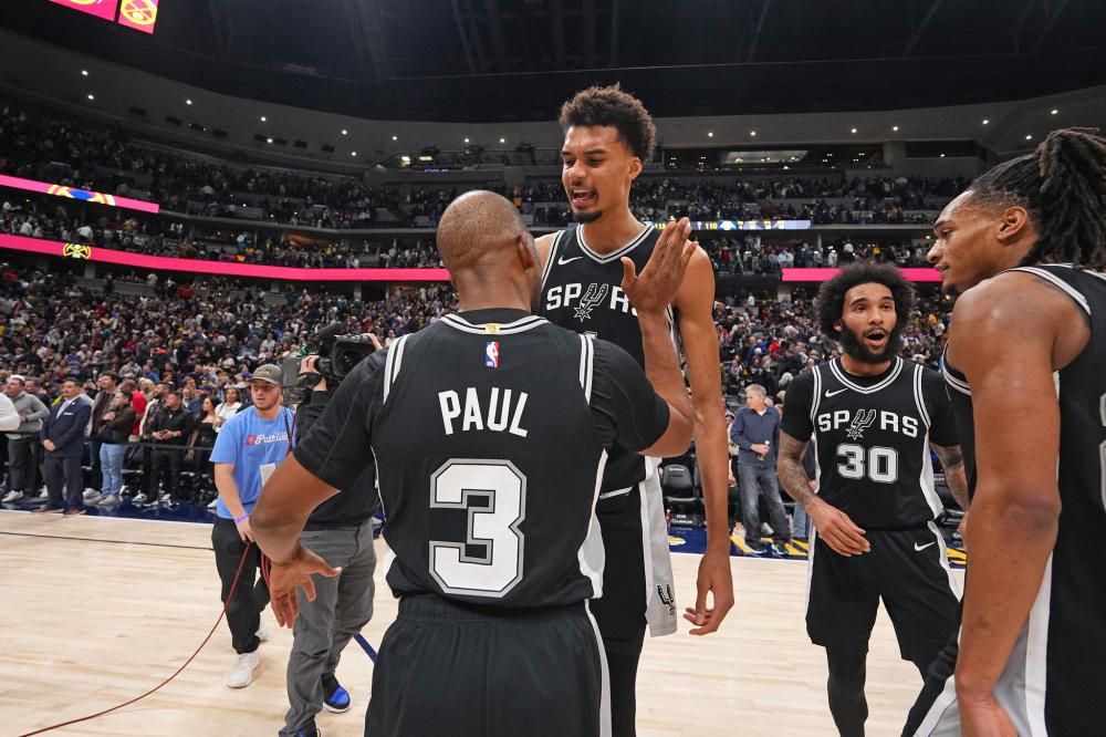 覃海洋与张 覃海洋与张